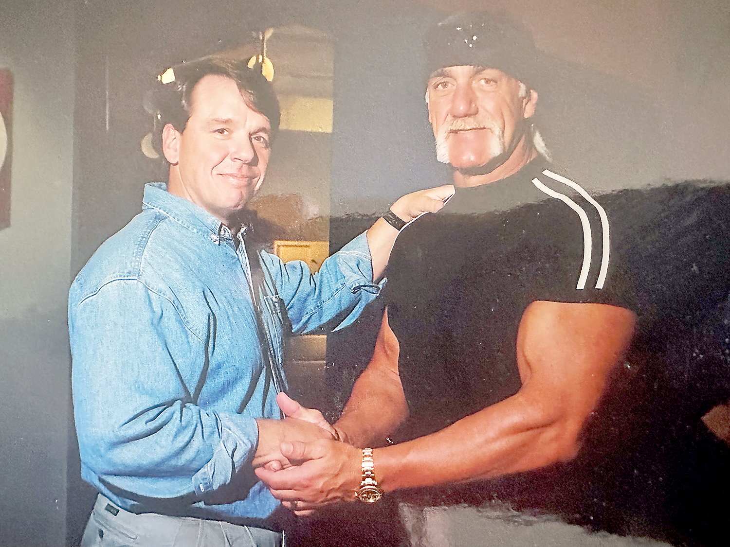 Tim-Boyles-with-Hulk-Hogan-